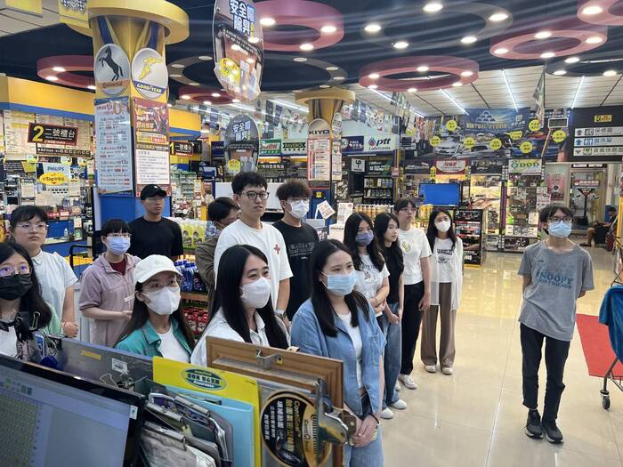 真便宜精品汽車百貨圖片