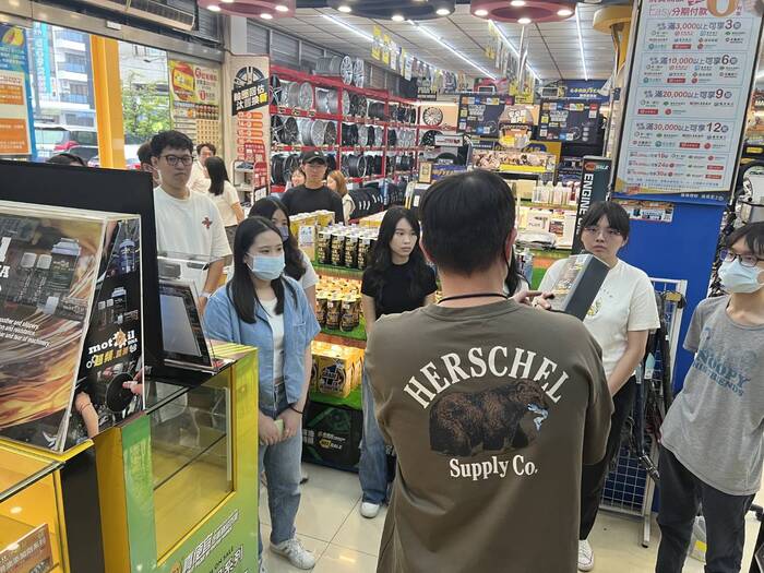 真便宜精品汽車百貨圖片